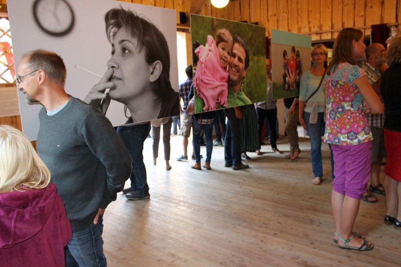 tl_files/tu-was/upload/bilder/Mostviertel-Mitte/Projekte/Blickwechsel_Vernissage1_klein.jpg
